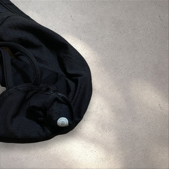 Lululemon Discontinued Black Free to Be Bra - Wild - Picture 4 of 5